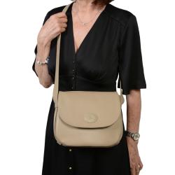 Sac Frandi besace en cuir taupe le Fanny