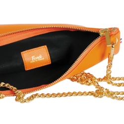 sac pochette cuir orange - de face